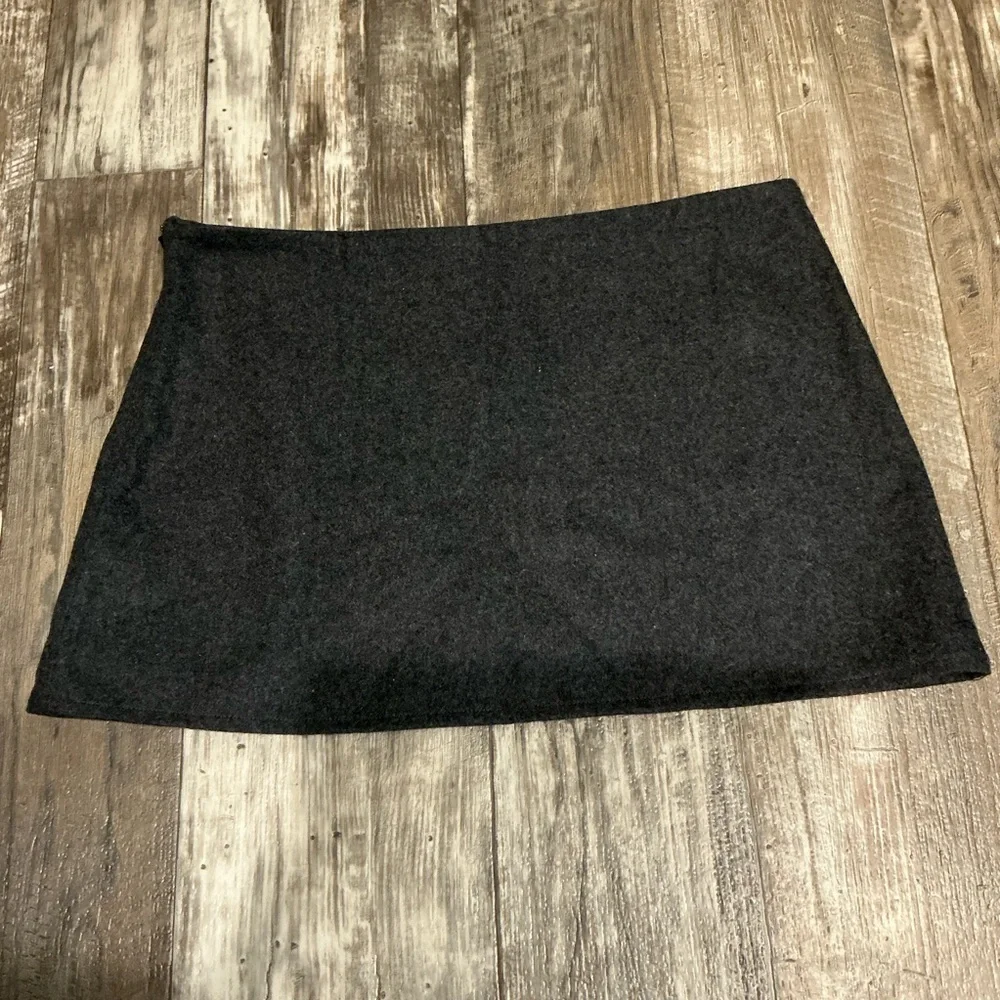 Motel Rocks Charcoal Mini Skirt Size Large - Picture 12 of 12